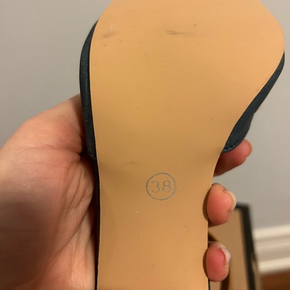 Mary Jane Shoes - Picture 2 of 6